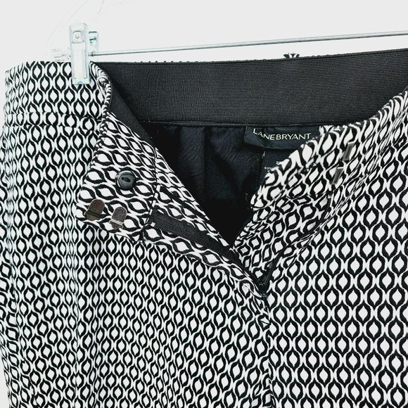 Lane Bryant Dress Work Pants 22 Black White Geometric Print Stretchy Ankle Crop - Picture 4 of 11